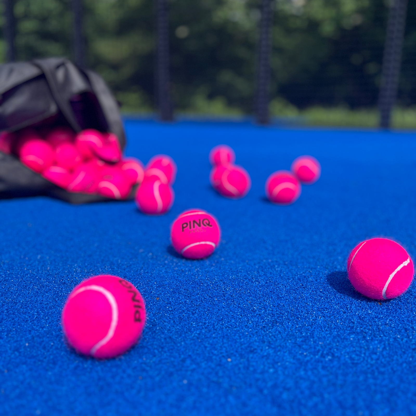 PINQ padelpallot pinkki – 1 kpl, 3 palloa, vaaleanpunainen, käytössä