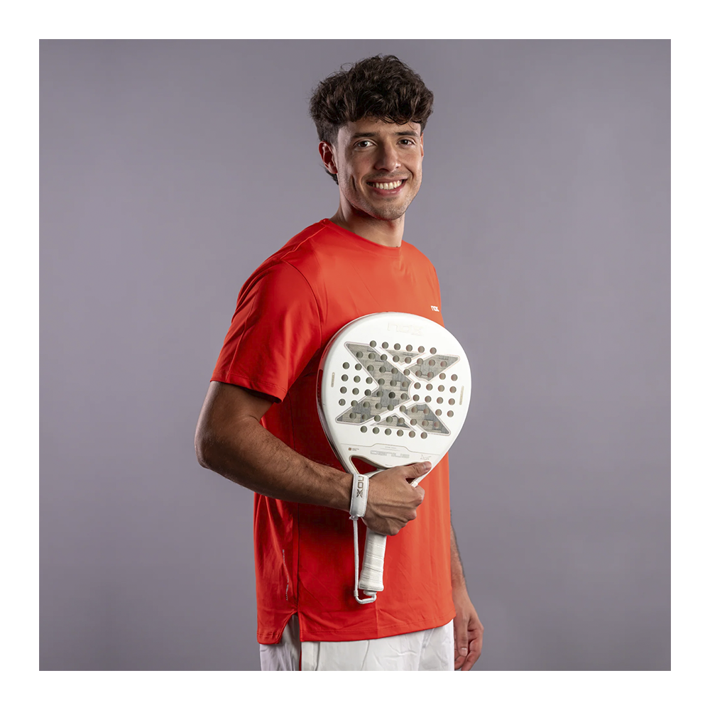 NOX AT10 Genius 12K Xtrem Lite Agustín Tapia 2027, harmaa / valkoinen, käytössä